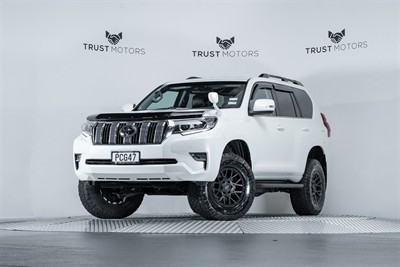 2019 Toyota Landcruiser Prado - Thumbnail
