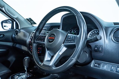 2021 Nissan Navara - Thumbnail