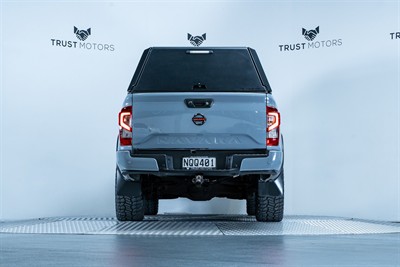 2021 Nissan Navara - Thumbnail