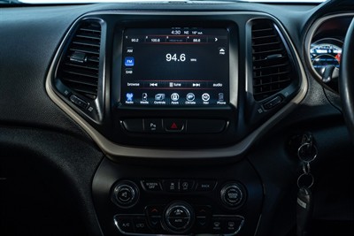 2016 Jeep Cherokee - Thumbnail