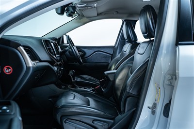 2016 Jeep Cherokee - Thumbnail