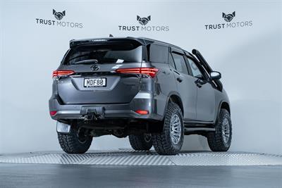 2019 Toyota Fortuner - Thumbnail