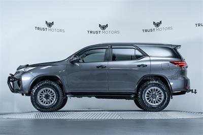 2019 Toyota Fortuner - Thumbnail