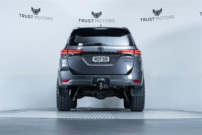 2019 Toyota Fortuner - Thumbnail