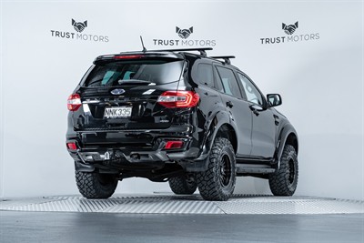 2021 Ford Everest - Thumbnail