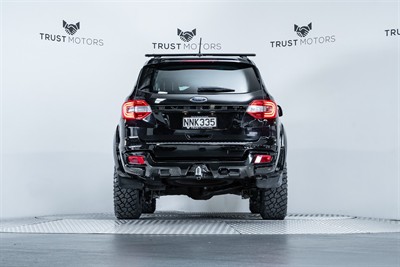 2021 Ford Everest - Thumbnail