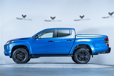 2022 Mitsubishi Triton - Thumbnail