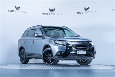 2021 Mitsubishi Outlander - Thumbnail