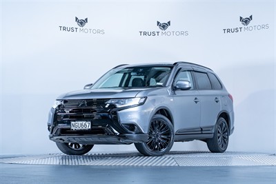 2021 Mitsubishi Outlander - Thumbnail