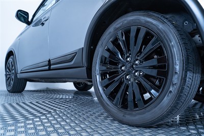 2021 Mitsubishi Outlander - Thumbnail