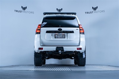 2018 Toyota Landcruiser Prado - Thumbnail