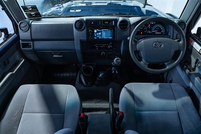 2020 Toyota Landcruiser - Thumbnail