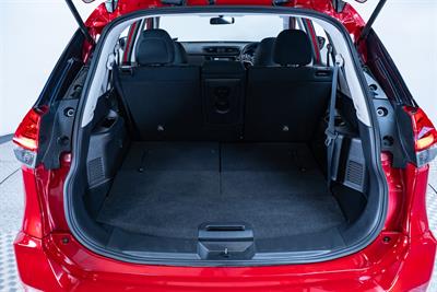 2020 Nissan X-Trail - Thumbnail