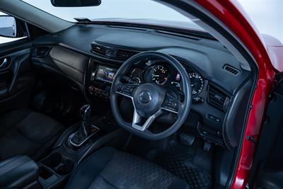 2020 Nissan X-Trail - Thumbnail