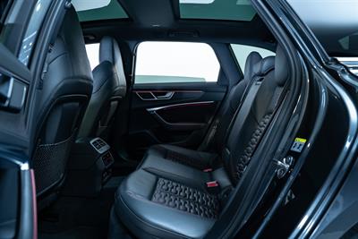 2021 Audi RS6 - Thumbnail