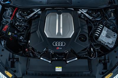 2021 Audi RS6 - Thumbnail