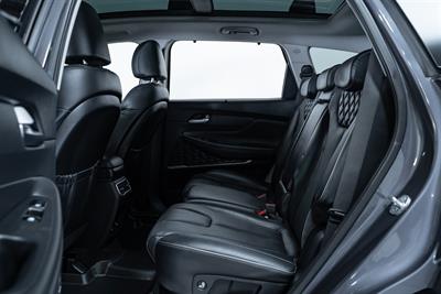 2022 Hyundai Santa Fe - Thumbnail