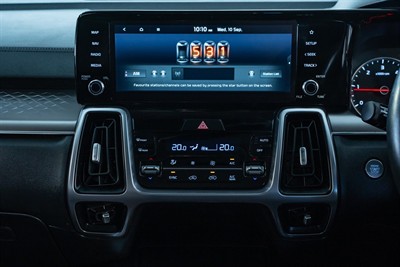 2022 Kia Sorento - Thumbnail