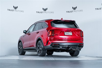 2022 Kia Sorento - Thumbnail