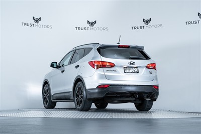 2015 Hyundai Santa Fe - Thumbnail