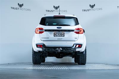 2021 Ford Everest - Thumbnail