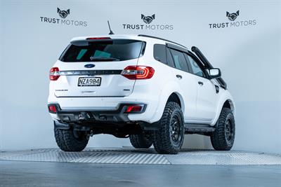 2021 Ford Everest - Thumbnail
