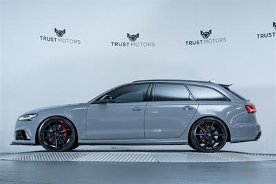 2017 Audi RS6 - Thumbnail