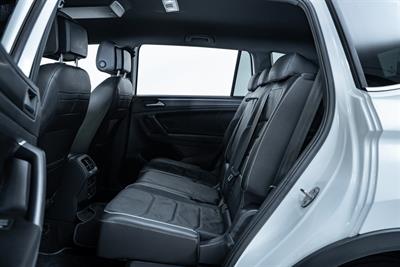 2023 Volkswagen Tiguan - Thumbnail