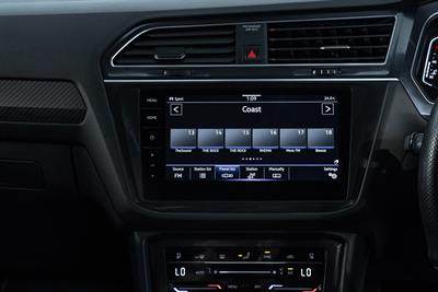 2023 Volkswagen Tiguan - Thumbnail