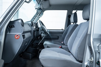 2019 Toyota Landcruiser - Thumbnail