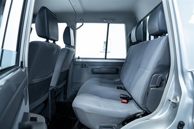 2019 Toyota Landcruiser - Thumbnail