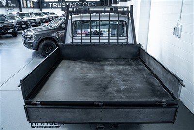 2019 Toyota Landcruiser - Thumbnail