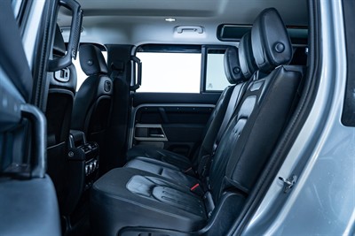 2020 Land Rover Defender - Thumbnail