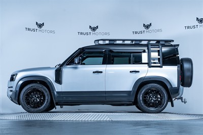 2020 Land Rover Defender - Thumbnail