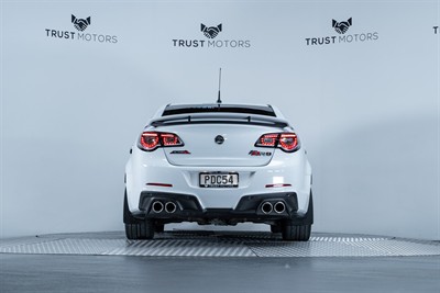 2017 Holden HSV - Thumbnail