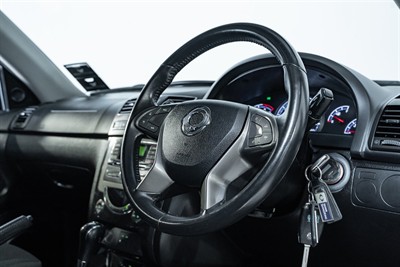 2017 Ssangyong Rexton - Thumbnail