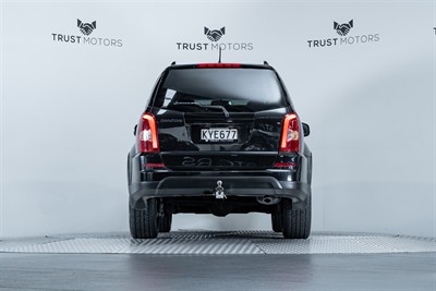 2017 Ssangyong Rexton - Thumbnail