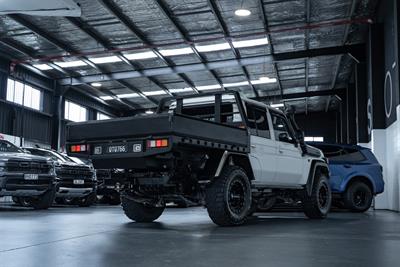 2024 Toyota Landcruiser - Thumbnail