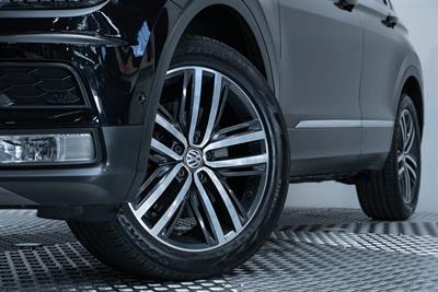 2016 Volkswagen Tiguan - Thumbnail