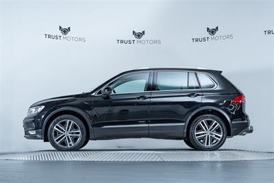 2016 Volkswagen Tiguan - Thumbnail