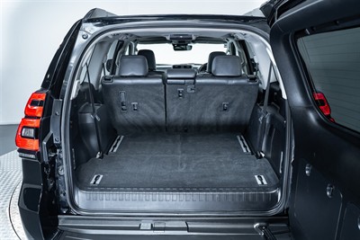 2017 Toyota Landcruiser Prado - Thumbnail