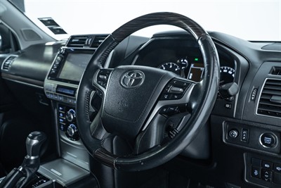2017 Toyota Landcruiser Prado - Thumbnail