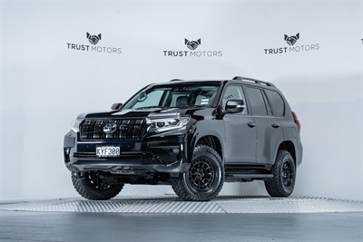 2017 Toyota Landcruiser Prado - Thumbnail