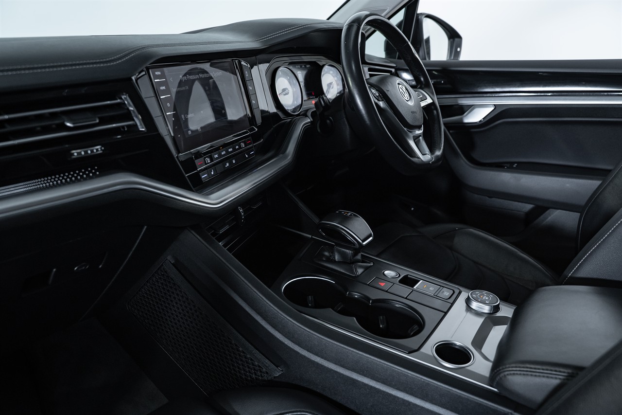 2019 Volkswagen Touareg