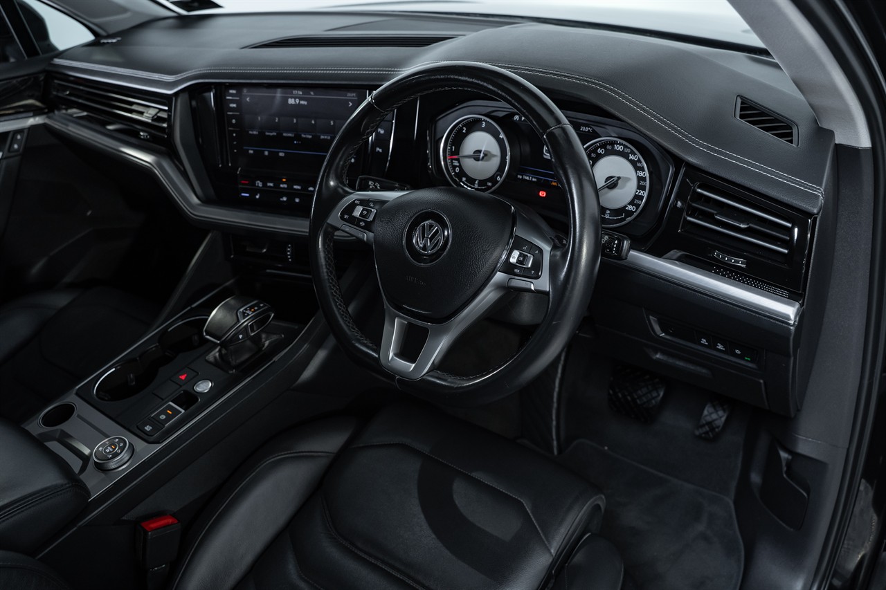 2019 Volkswagen Touareg