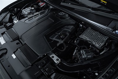 2019 Volkswagen Touareg - Thumbnail