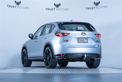 2017 Mazda CX-5 - Thumbnail