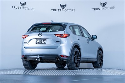 2017 Mazda CX-5 - Thumbnail