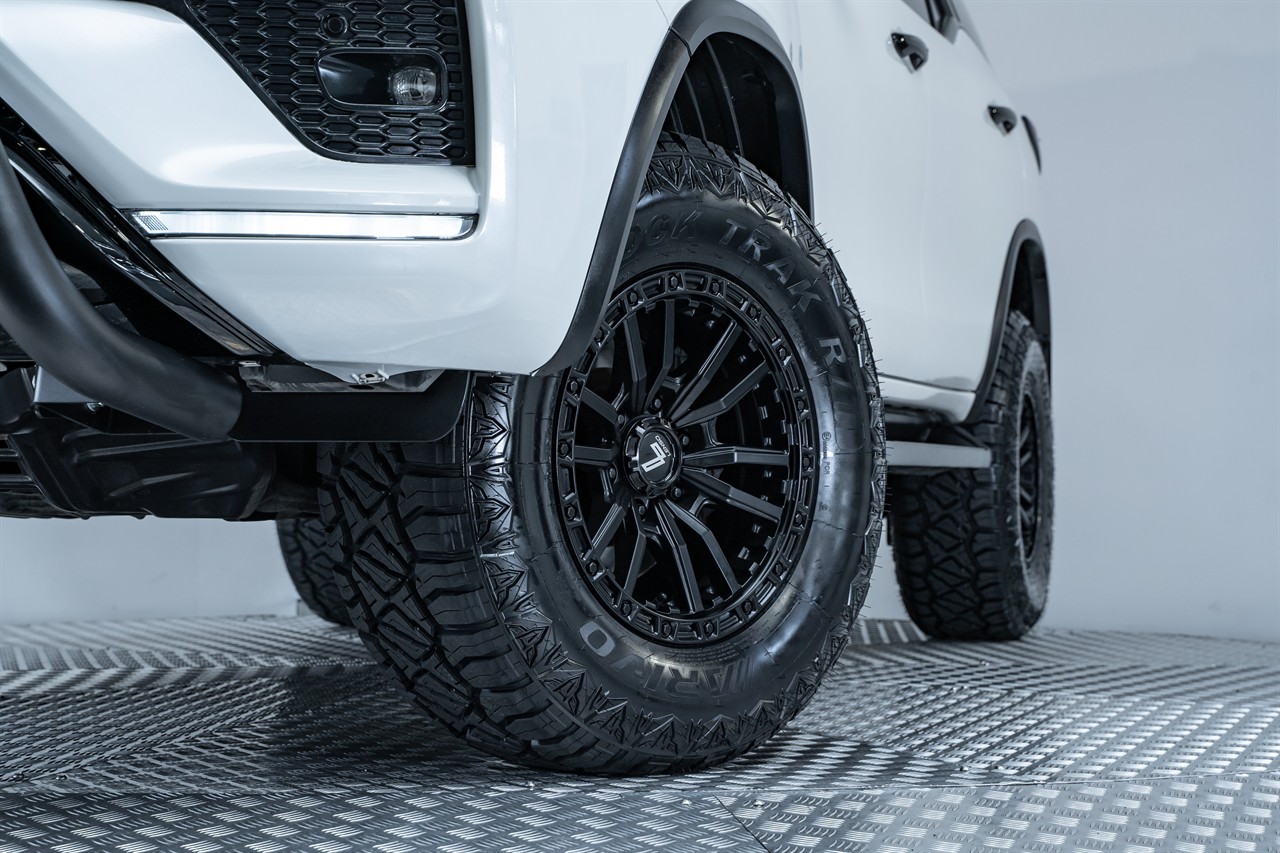 2021 Toyota Fortuner