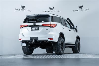 2021 Toyota Fortuner - Thumbnail